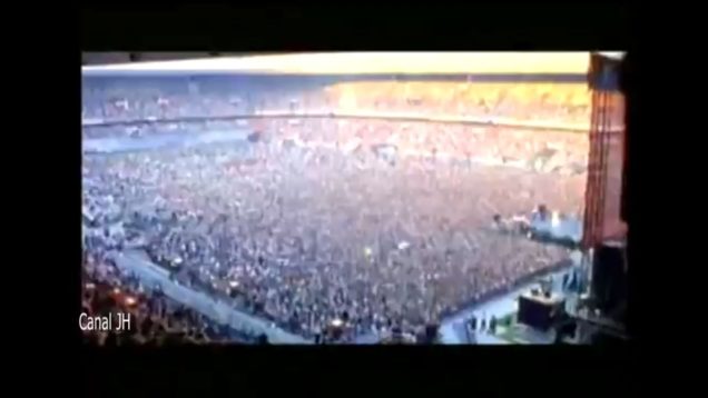 57. Johnny Hallyday-clip entr‚es concerts-2006 vignette