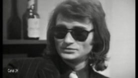 307. Johnny Hallyday et Sacha Distel – Medley – 1970 vignette