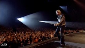 34. Johnny Hallyday – Je suis n‚ dans la rue- Palais des sports 2006 vignette