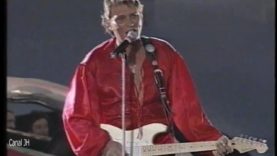 36. Johnny Hallyday – la bagarre – Parc des Princes 1993 vignette