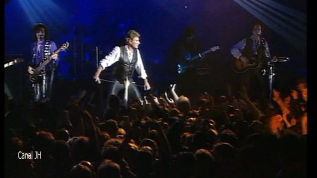 287. Johnny Hallyday proche du public vignette