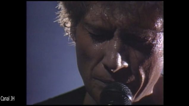 575-johnny-hallyday-ne-me-quitte-pas-zenith-1984-mp4 vignette