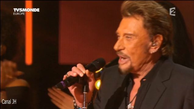 581-johnny-hallyday-mon-coeur-qui-bat-2015-mp4 vignette
