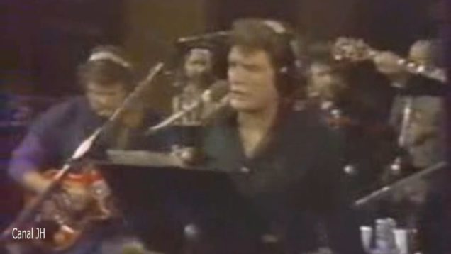 765_johnny-hallyday-mon-ptit-loup-1984-mp4 vignette