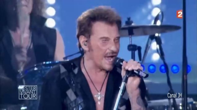 789-johnny-hallyday-victime-de-lamour-rester-vivant-tour-2016-mp4 vignette