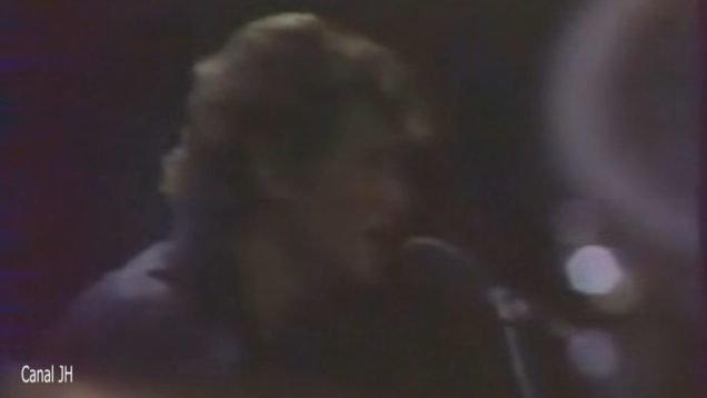 2_johnny-hallyday-jaimerais-pouvoir-encore-souffrir-comme-ca-1984-mp4 vignette