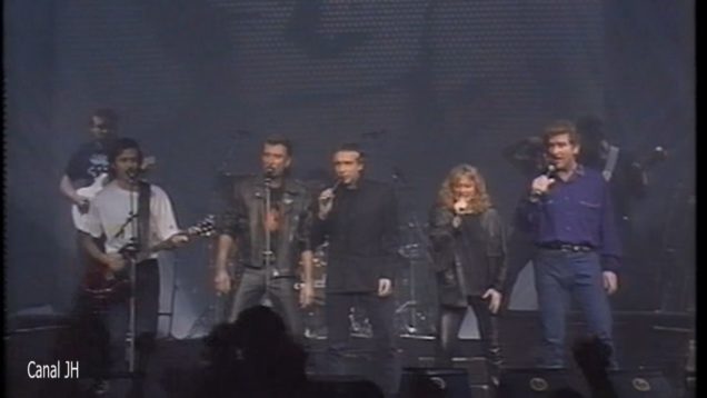 840-johnny-hallyday-la-chanson-des-enfoires-1989-mp4 vignette
