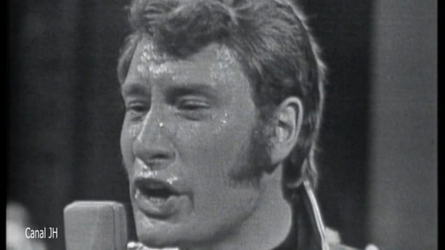 910-johnny-hallyday-cheveux-longs-et-idees-courtes-1966-mp4 vignette