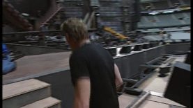 976-johnny-hallyday-premiere-visite-du-stade-de-france-et-du-decor-1998-mp4 vignette