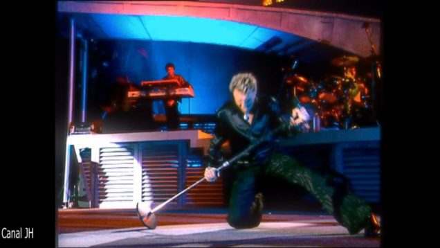 johnny-hallyday-quelques-cris-2000-daily-blacklist-mp4 vignette