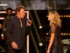 johnny_hallyday-et-louane-lidole-des-jeunes-28-11-2015dvb-mp4 vignette