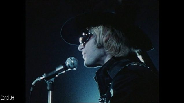 1048-johnny-hallyday-a-tout-casser-palais-des-sports-69_titre_01_011-mp4 vignette