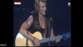 1100-johnny-hallyday-tes-tendres-annees-nuit-hommage-m6-2017-daily-blacklist-mp4 vignette