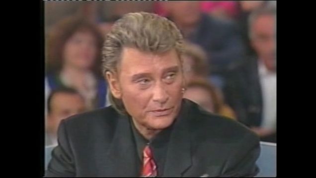 996-johnny-hallyday-commente-son-album-de-famille-1992-mp4 vignette