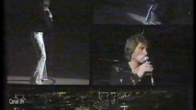 1114-johnny-hallyday-pour-moi-la-vie-va-commencer-palais-des-sports-1976-mp4 vignette