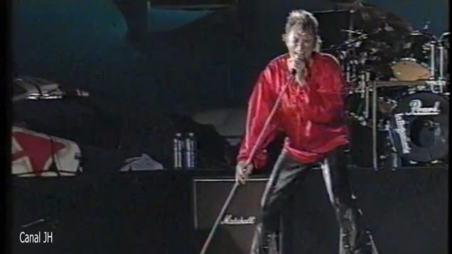 516-johnny-hallyday-medley-parc-des-princes-1993-mp4 vignette