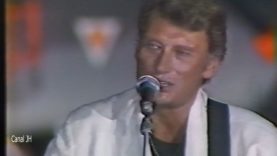 1119-johnny-hallyday-la-musique-que-jaime-retour-sur-le-porte-avion-foch-1988-mp4 vignette