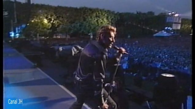 425-johnny-hallyday-medley-tour-eiffel-2000-daily-blacklist-mp4 vignette