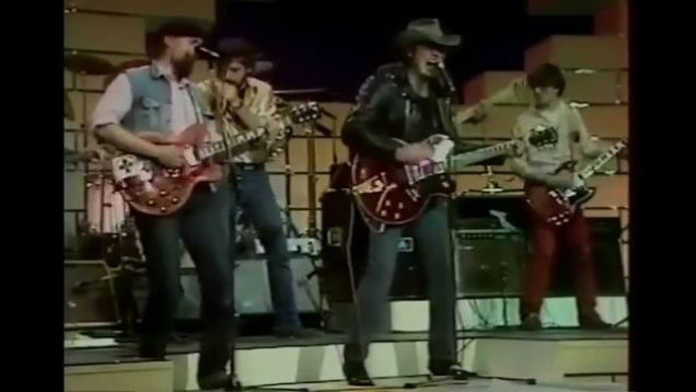 1148-sans-logo-johnny-hallyday-la-musique-que-jaime-b-deraime-1981-mp4 vignette