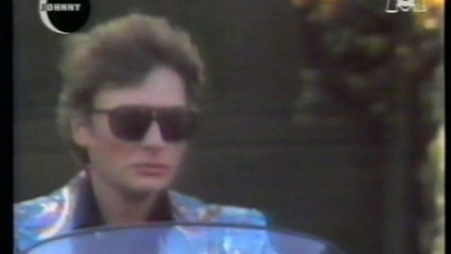 1163-johnny-hallyday-mon-ptit-loup-la-nuit-johnny-m6-25-decembre-1995-mp4 vignette